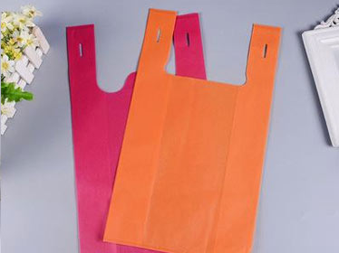 如果用纸袋代替“塑料袋”并不环保